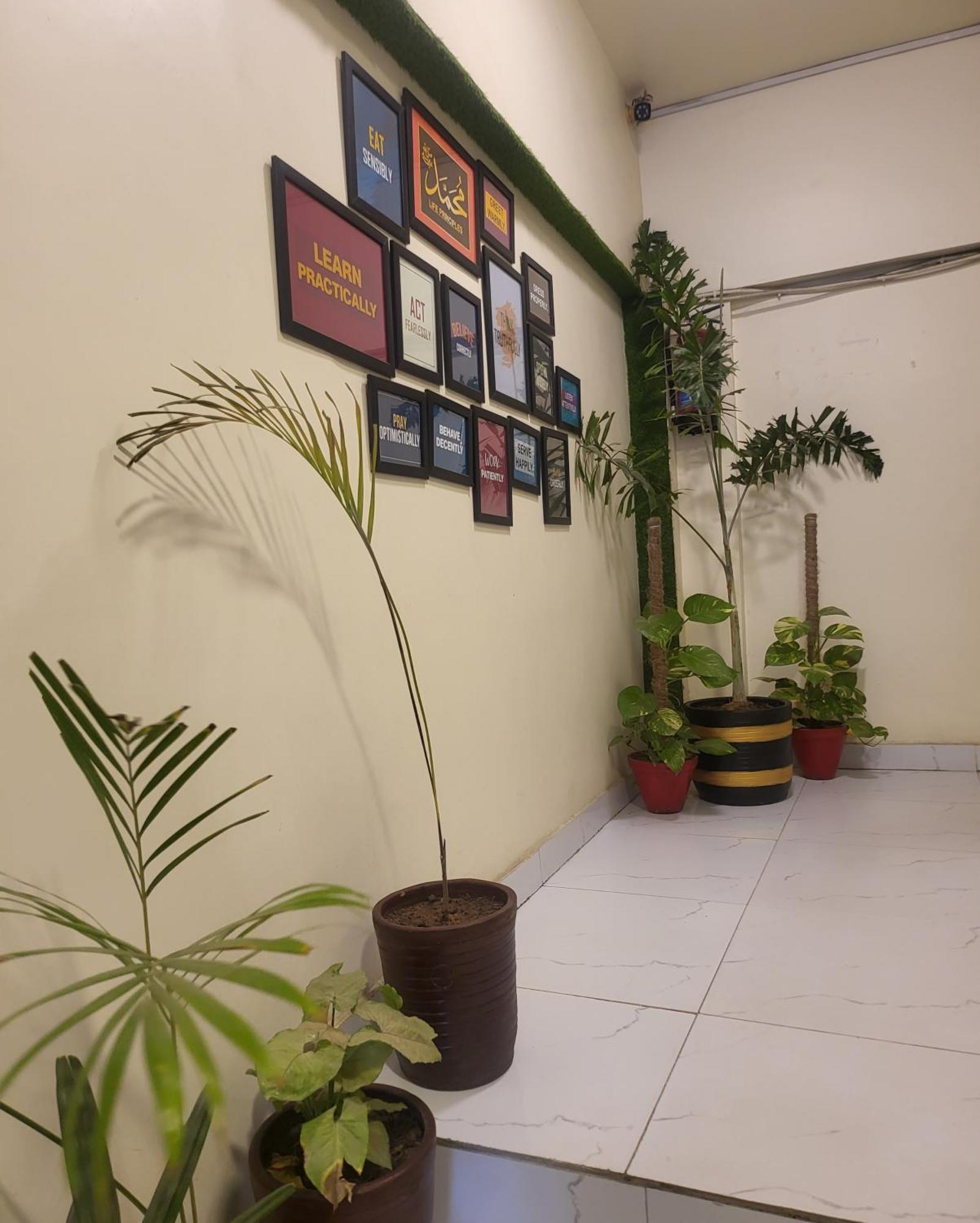 Hotel Rooms Dha Karachi Exterior foto
