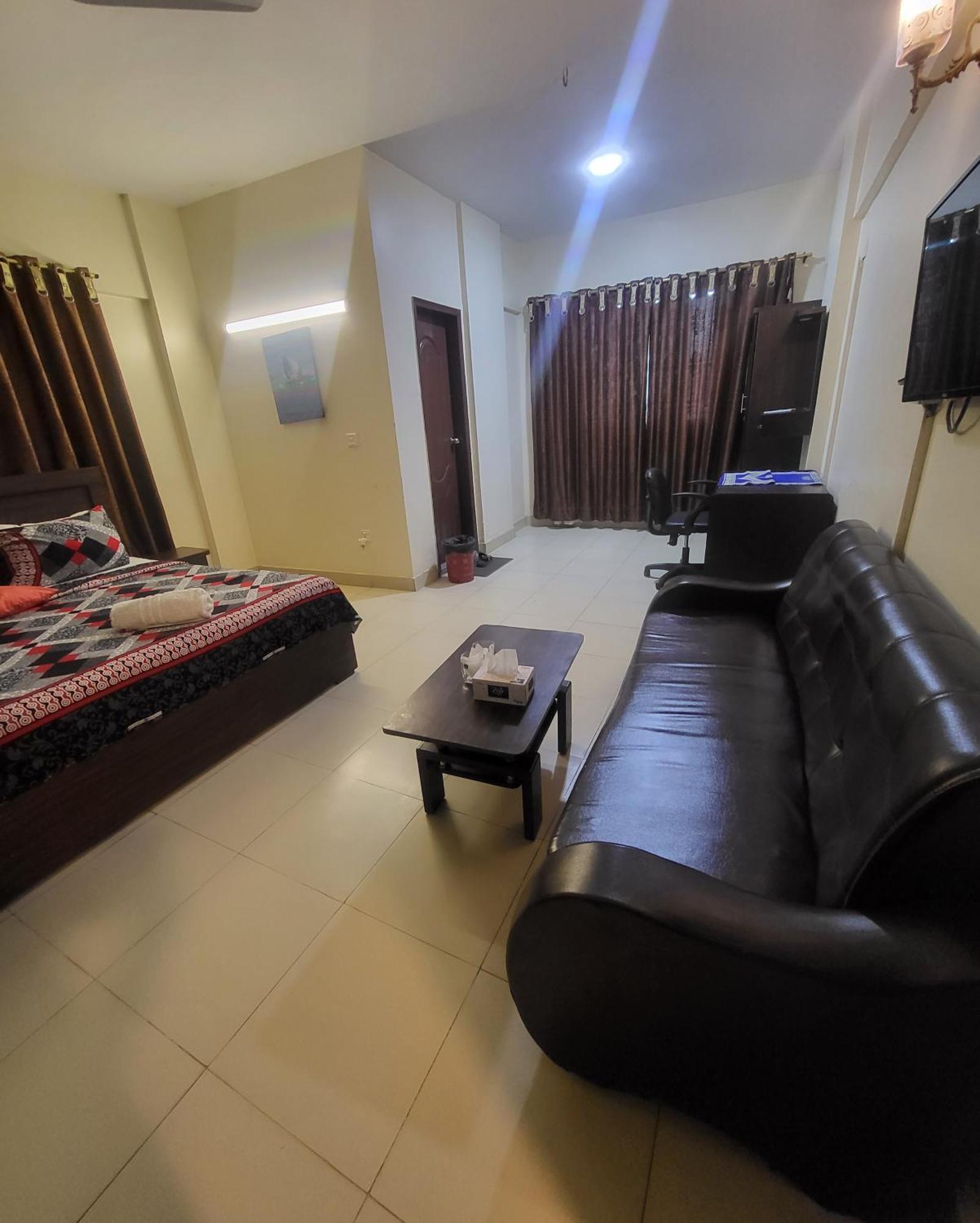 Hotel Rooms Dha Karachi Exterior foto